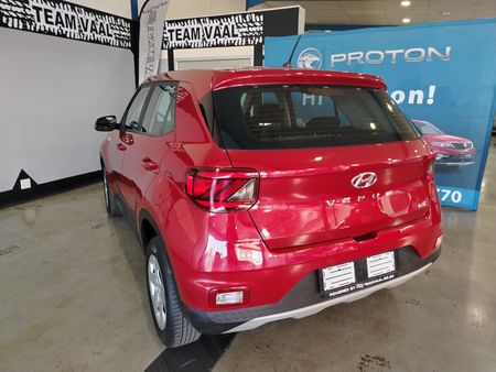 2020-Hyundai-Venue-10-TGDI-Fluid_7