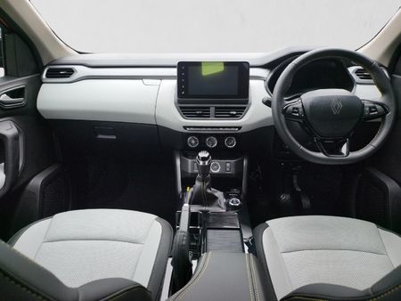 2026-Renault-Kiger-10T-Iconic_17