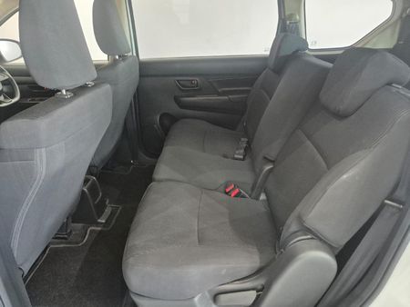 2025-Suzuki-Ertiga-15-GA_10