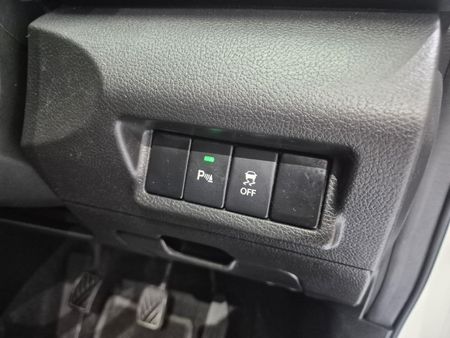2025-Suzuki-Ertiga-15-GA_14