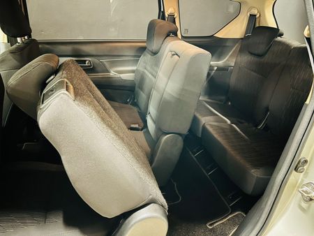 2021-Suzuki-Ertiga-15-GLX_18