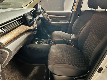 2021-Suzuki-Ertiga-15-GLX_22