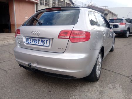 2011-Audi-A3-Sportback-14T-Attraction_3