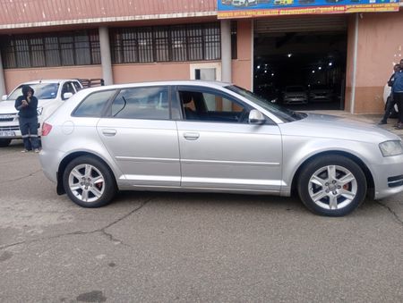 2011-Audi-A3-Sportback-14T-Attraction_6