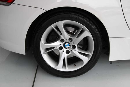 2022-BMW-X1-sDrive18i_4