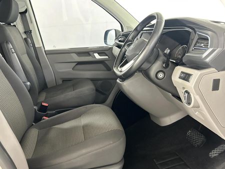 2023-Volkswagen-Kombi-T61-20-TDI-110kW-Auto-Trendline_9