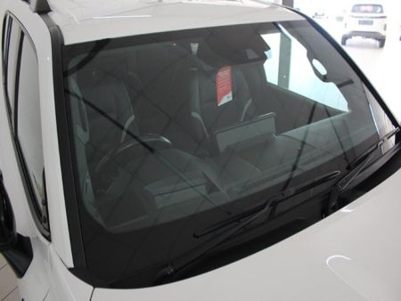 2023-Toyota-Land-Cruiser-300-V6-33-D-GR-S_2