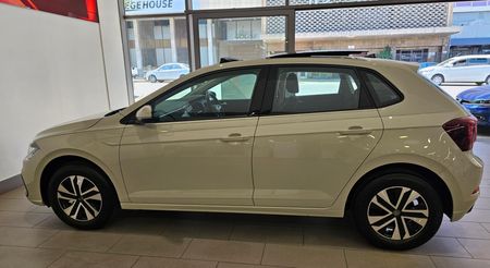 2026-Volkswagen-Polo-10-TSI-Life_4