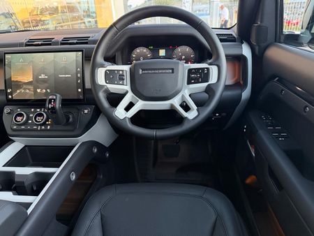 2026-Land-Rover-Defender-110-D350-X-Dynamic-HSE_10