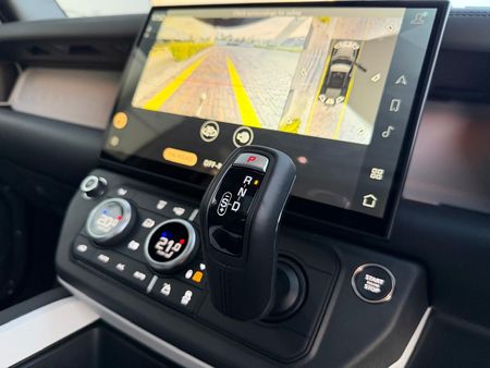2026-Land-Rover-Defender-110-D350-X-Dynamic-HSE_15