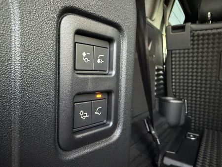 2026-Land-Rover-Defender-110-D350-X-Dynamic-HSE_5