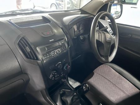 2020-Isuzu-D-Max-250-HO-Double-Cab_10