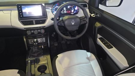 2026-Renault-Kiger-10T-Techno_4