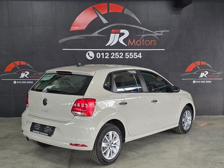 2026-Volkswagen-Polo-Vivo-14-Life_6