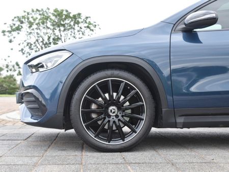 2023-Mercedes-Benz-GLA-200-Progressive-Auto_10