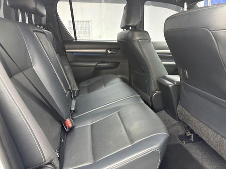 2020-Toyota-Hilux-28-GD-6-Raised-Body-Legend-RS-4x4-Auto-Double-Cab_13