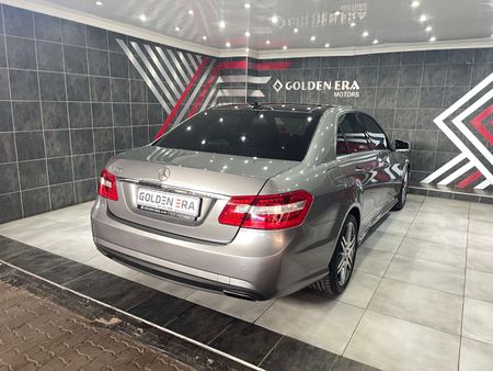 2012-Mercedes-Benz-E-Class-E-300-Elegance_16