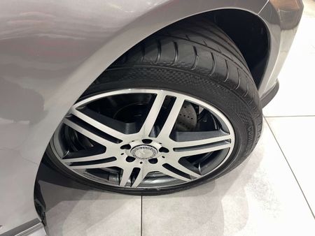 2012-Mercedes-Benz-E-Class-E-300-Elegance_4