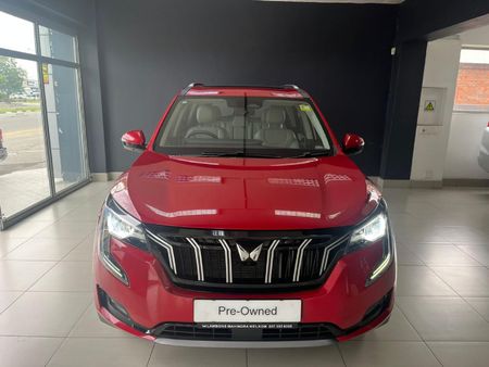 2026-Mahindra-XUV-700-20-AX7L-Auto-7-Seat_5