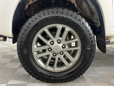2014-Toyota-Hilux-30-D-4D-Raider-Xtra-Cab_3