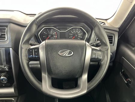 2022-Mahindra-Pik-Up-22-mHawk-S11-Auto-Double-Cab_9
