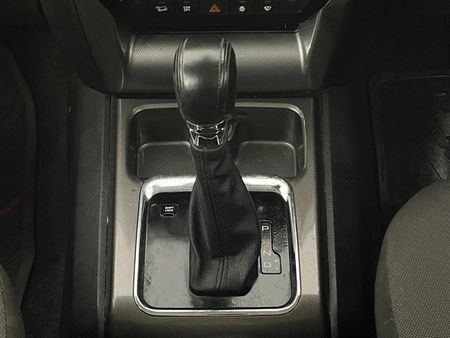 2022-Mahindra-Pik-Up-22-mHawk-S11-Auto-Double-Cab_8