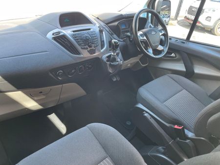 2018-Ford-Tourneo-Custom-22-TDCi-Trend-LWB-92kW_15