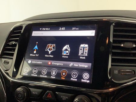 2022-Jeep-Grand-Cherokee-36-Limited_10
