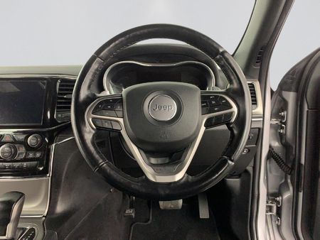 2022-Jeep-Grand-Cherokee-36-Limited_17