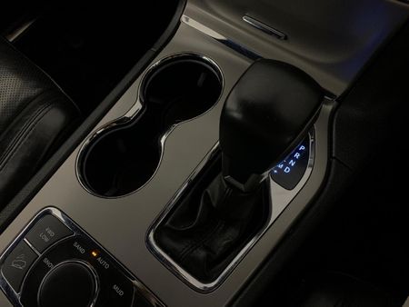 2022-Jeep-Grand-Cherokee-36-Limited_7
