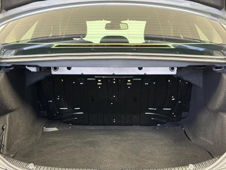 2014-Mercedes-Benz-C-Class-C-180_11