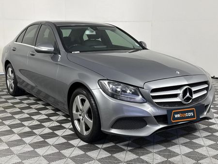 2014-Mercedes-Benz-C-Class-C-180_13