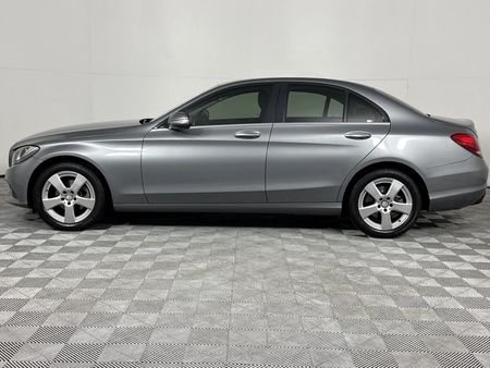 2014-Mercedes-Benz-C-Class-C-180_16