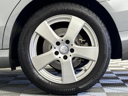 2014-Mercedes-Benz-C-Class-C-180_6
