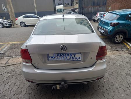 2019-Volkswagen-Polo-6-sedan_5
