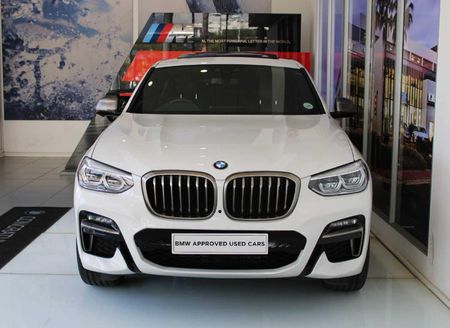 2021-BMW-X4-M40i_1