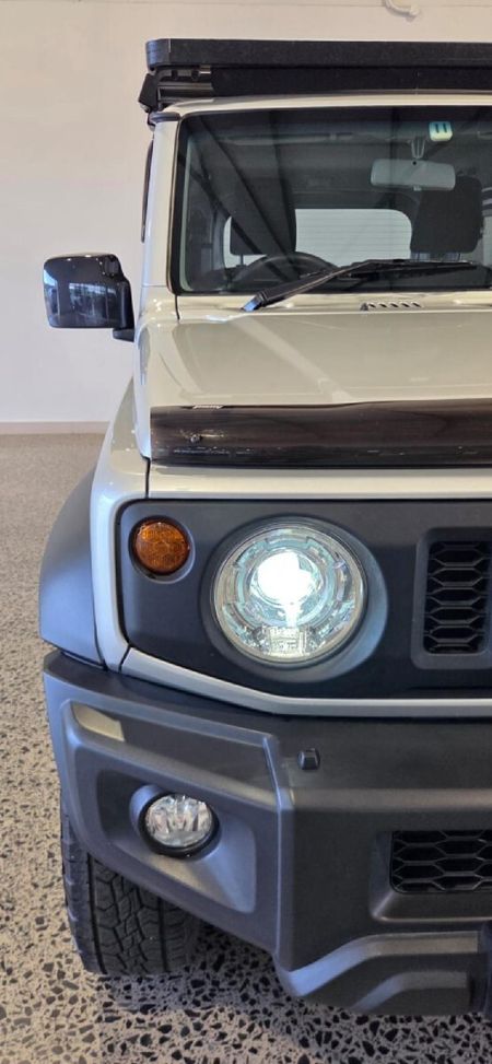 2019-Suzuki-Jimny-15-GLX_5