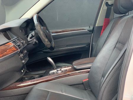 2010-BMW-X5-xDrive35d-Auto_10
