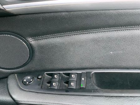 2010-BMW-X5-xDrive35d-Auto_13
