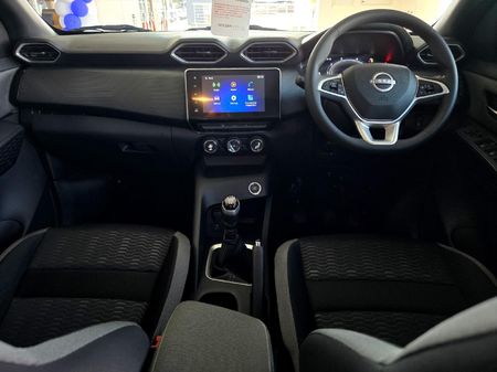 2026-Nissan-Magnite-10-Acenta_3