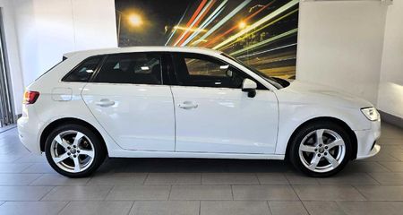 2021-Audi-A3-Sportback-10-TFSI-Auto-30-TFSI_1