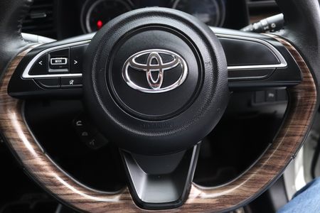2022-Toyota-Rumion-15-TX-Auto_6