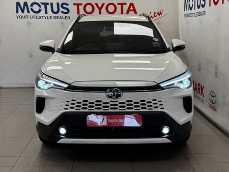 2025-Toyota-Corolla-Cross-18-XS_3