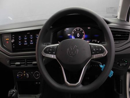 2026-Volkswagen-Polo-10-TSI_16