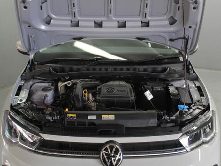 2026-Volkswagen-Polo-10-TSI_22