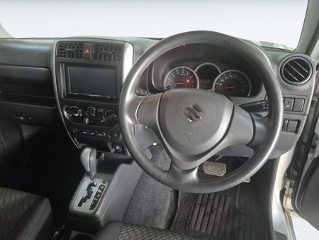 2018-Suzuki-Jimny-13-Auto_13