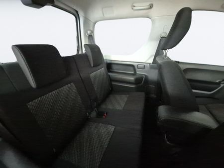 2018-Suzuki-Jimny-13-Auto_16