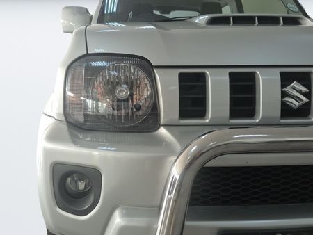 2018-Suzuki-Jimny-13-Auto_8