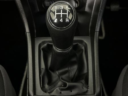 2022-Suzuki-Vitara-Brezza-15-GL_10