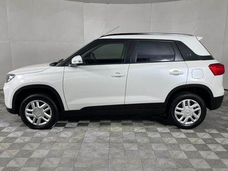 2022-Suzuki-Vitara-Brezza-15-GL_17